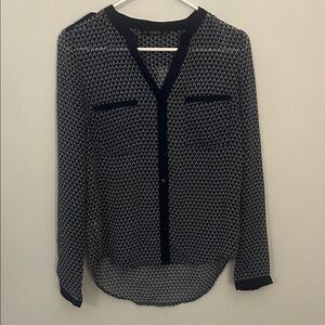 Chic Black and White Patterned Blouse